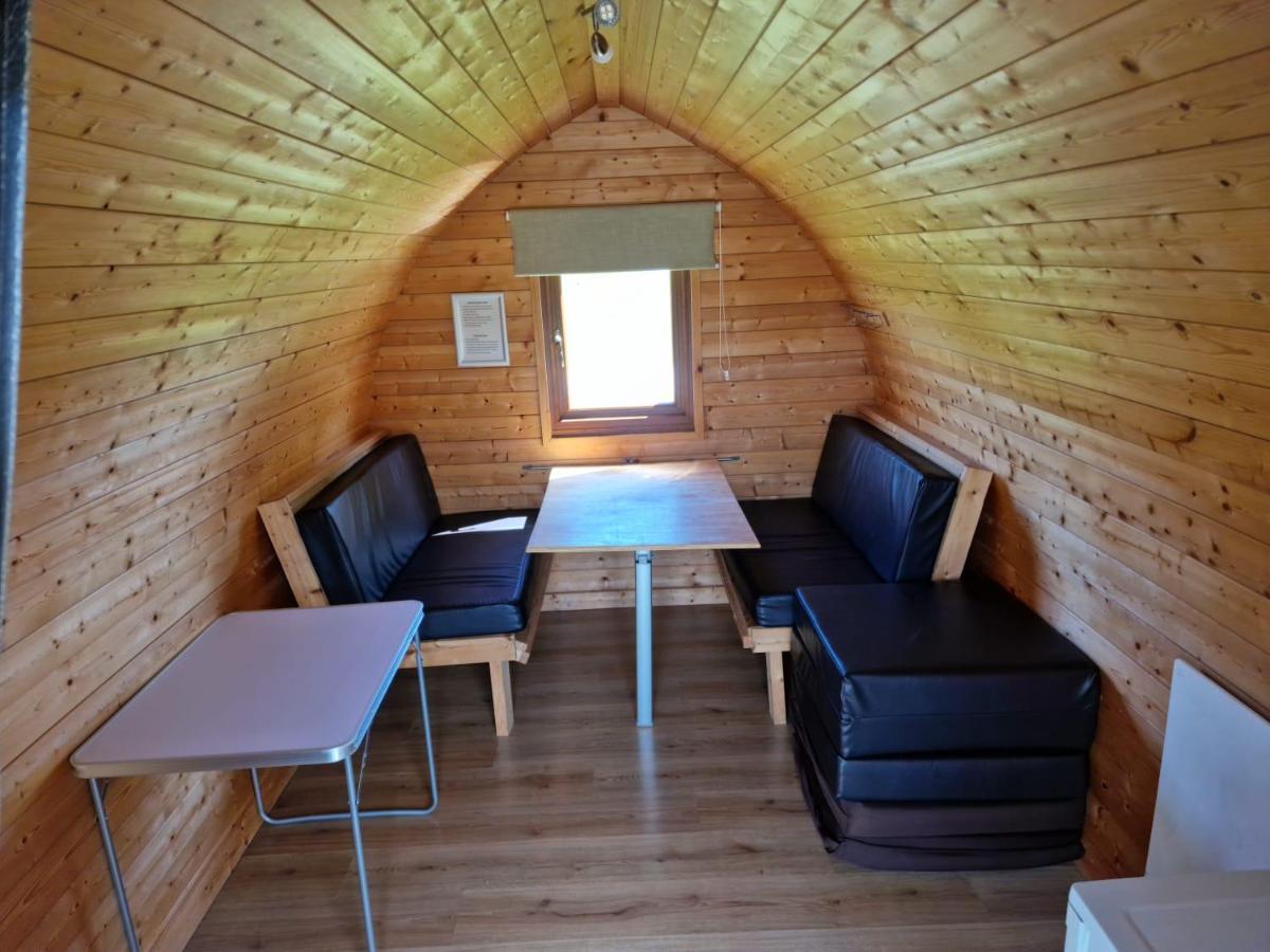 Rustic Pods Riverview Holiday Park 링컨 외부 사진