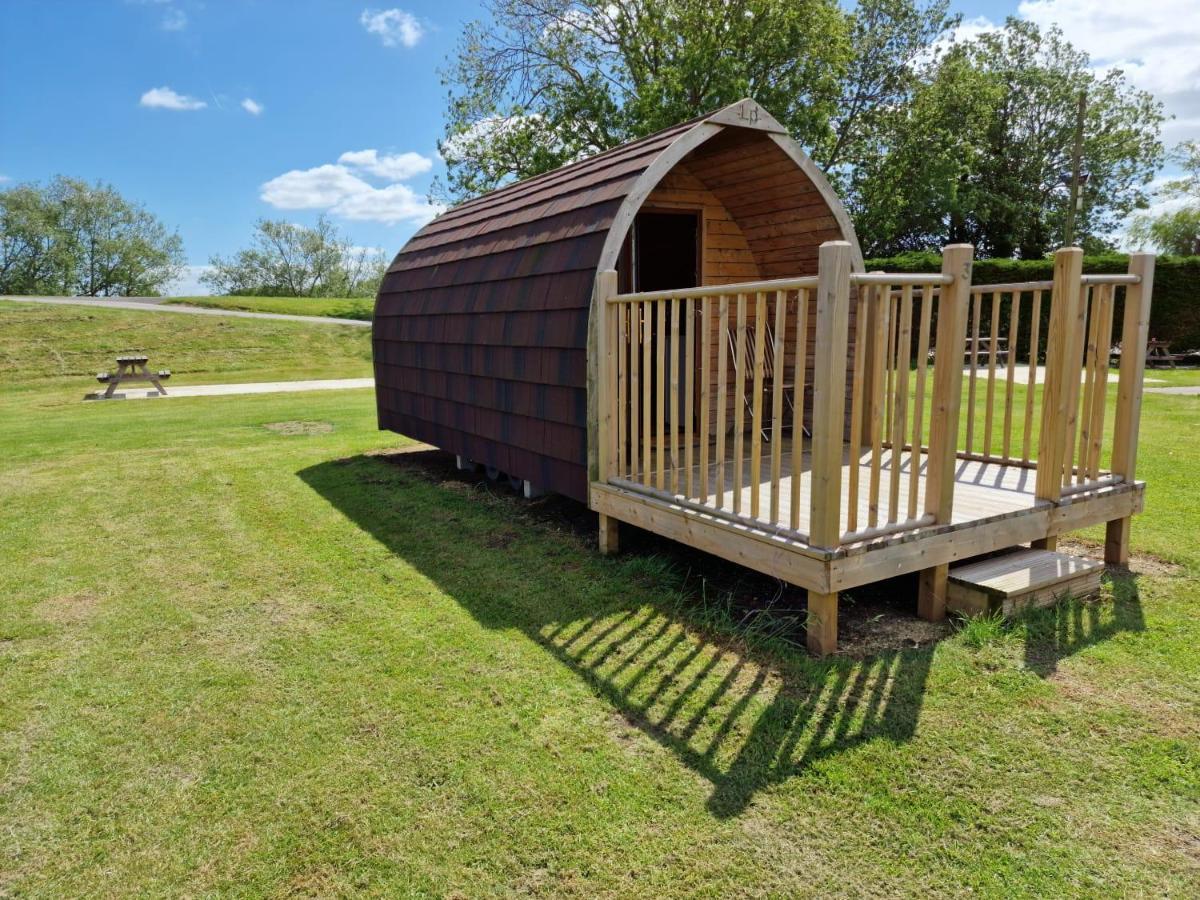 Rustic Pods Riverview Holiday Park 링컨 외부 사진